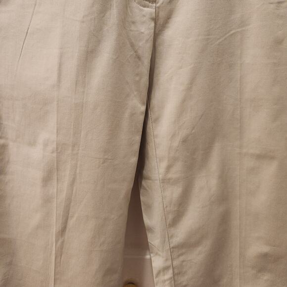 Will Smith Women's size 12  Khaki Capri Pants Front and Back  Pockets - Picture 5 of 9